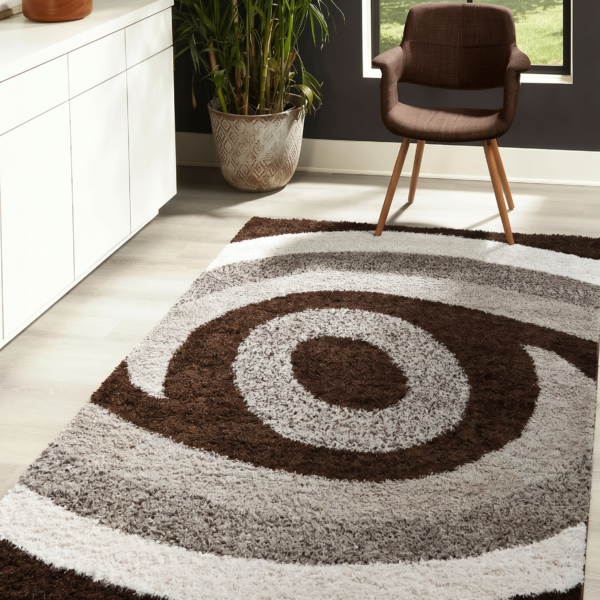 P102 Brown & Beige